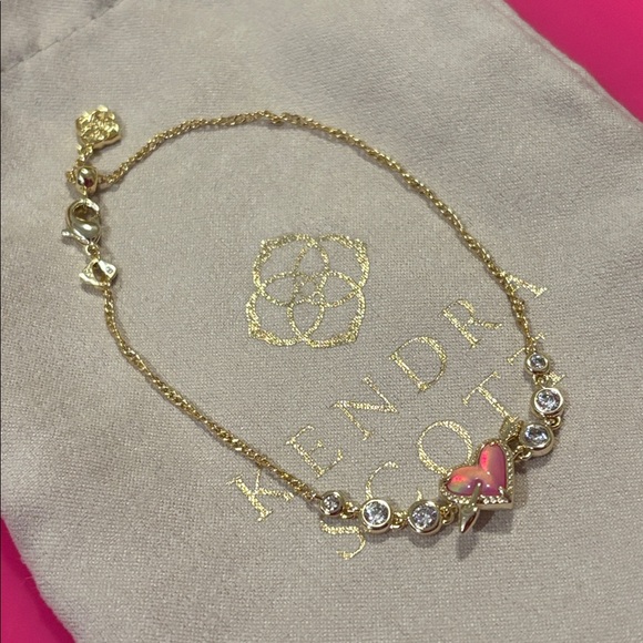 Kendra Scott Jewelry - NWOT Kendra Scott Ari Bracelet Kendra Scott Ari Heart Arrow Bracelet